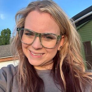 Meet your Posher, Tacie